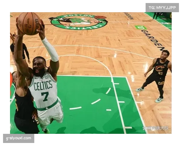 布朗强势表现引领凯尔特人取胜，骑士客场遭遇惨败